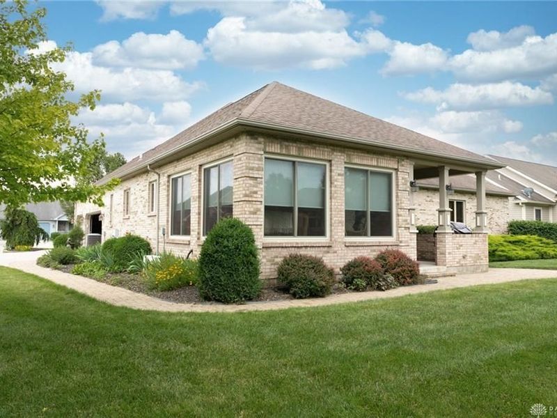 2659 Stonebridge Drive, Troy, OH 45373 Photo 16