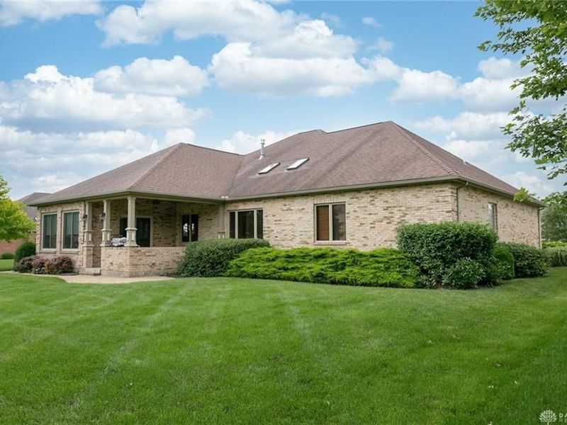 2659 Stonebridge Drive, Troy, OH 45373 Photo 18