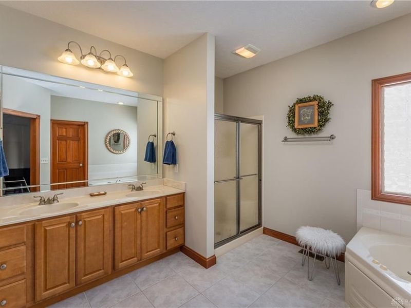 2659 Stonebridge Drive, Troy, OH 45373 Photo 38