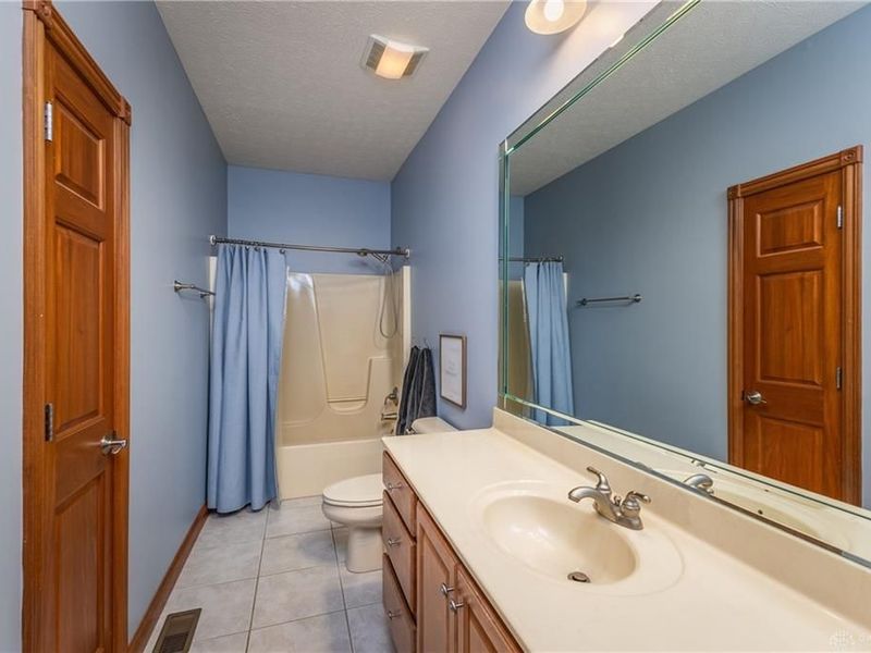 2659 Stonebridge Drive, Troy, OH 45373 Photo 45