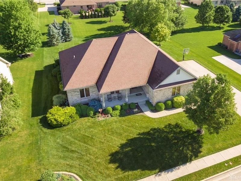 2659 Stonebridge Drive, Troy, OH 45373 Photo 6