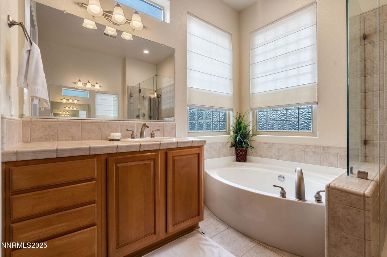 9900 Wilbur May Parkway, Unit APT 906, Reno, NV 89521 Photo