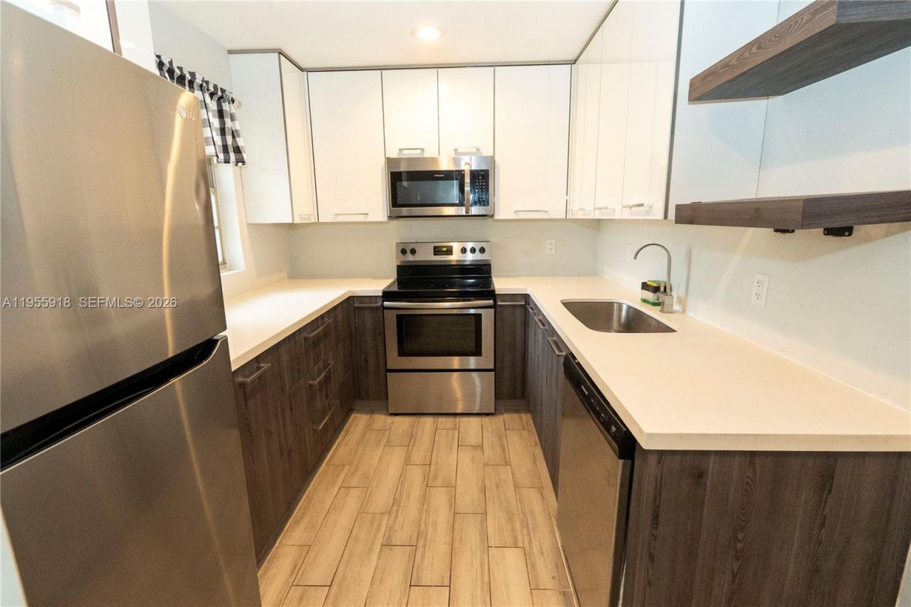 7743 SW 86th St, Unit D-227, Miami, FL 33143 Photo