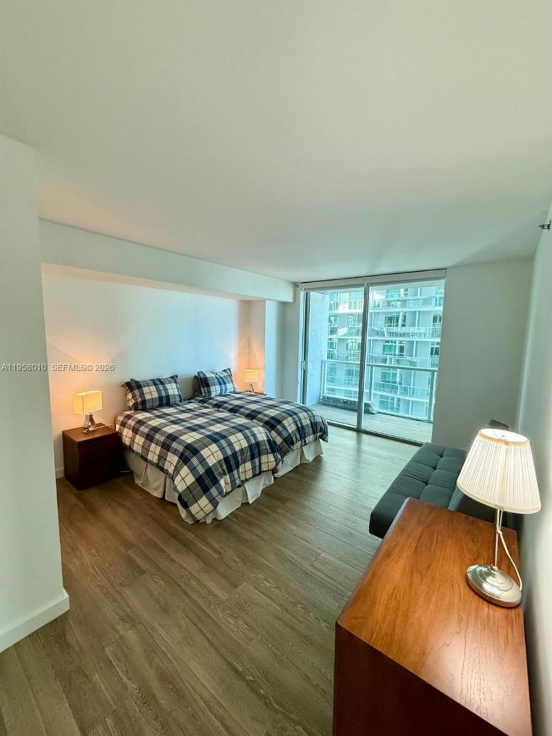 55 SE 6th St, Unit 1807, Miami, FL 33131 Photo