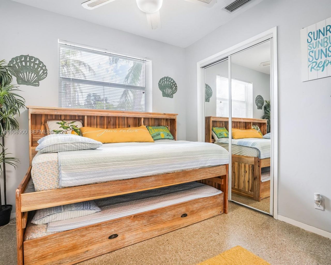 1906 N 31st Ave , Hollywood, FL 33021 Photo