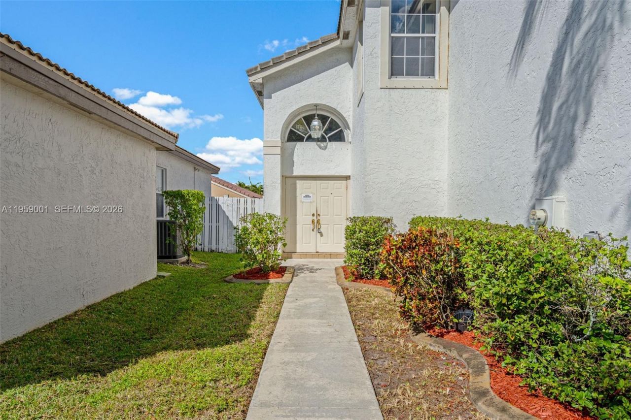 17319 SW 22nd St, Miramar, FL 33029 Photo