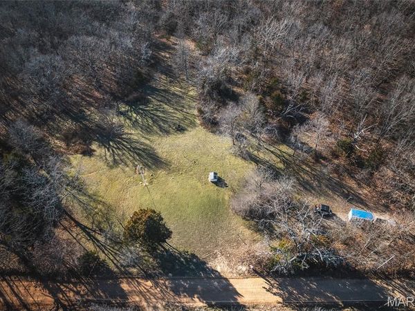 38925 Stone Piler Avenue, Edwards, MO 65326