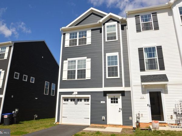 320 AVON DRIVE, RED LION, PA 17356