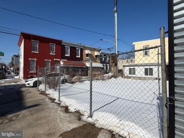 431-435 W YORK STREET, PHILADELPHIA, PA 19133