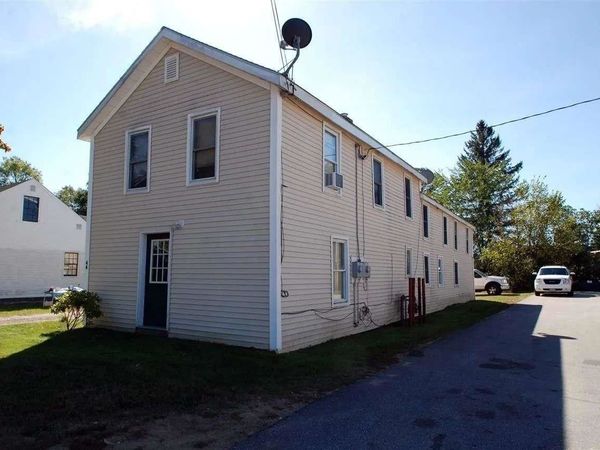 44 S. Village Road, Loudon, NH 03303