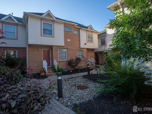124 Adamecs Way, South Amboy, NJ 08879