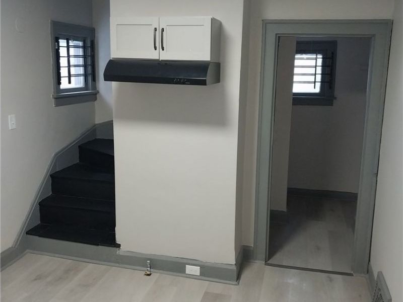 13901 Chapelside Avenue, Cleveland, OH 44120 Photo 6