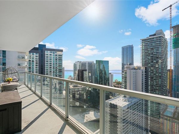 1111 SW 1st Ave, Unit UPH4019-, Miami, FL 33130