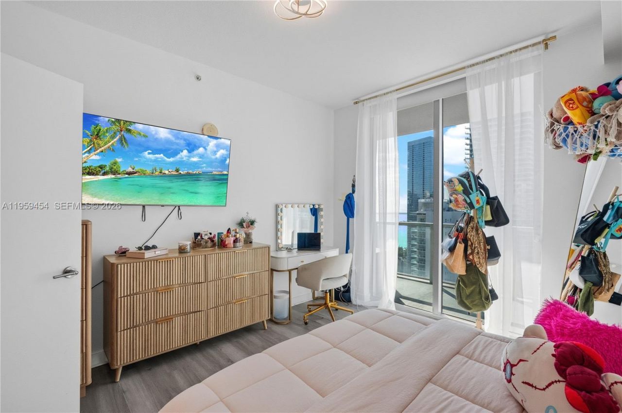 1111 SW 1st Ave, Unit UPH4019-, Miami, FL 33130 Photo