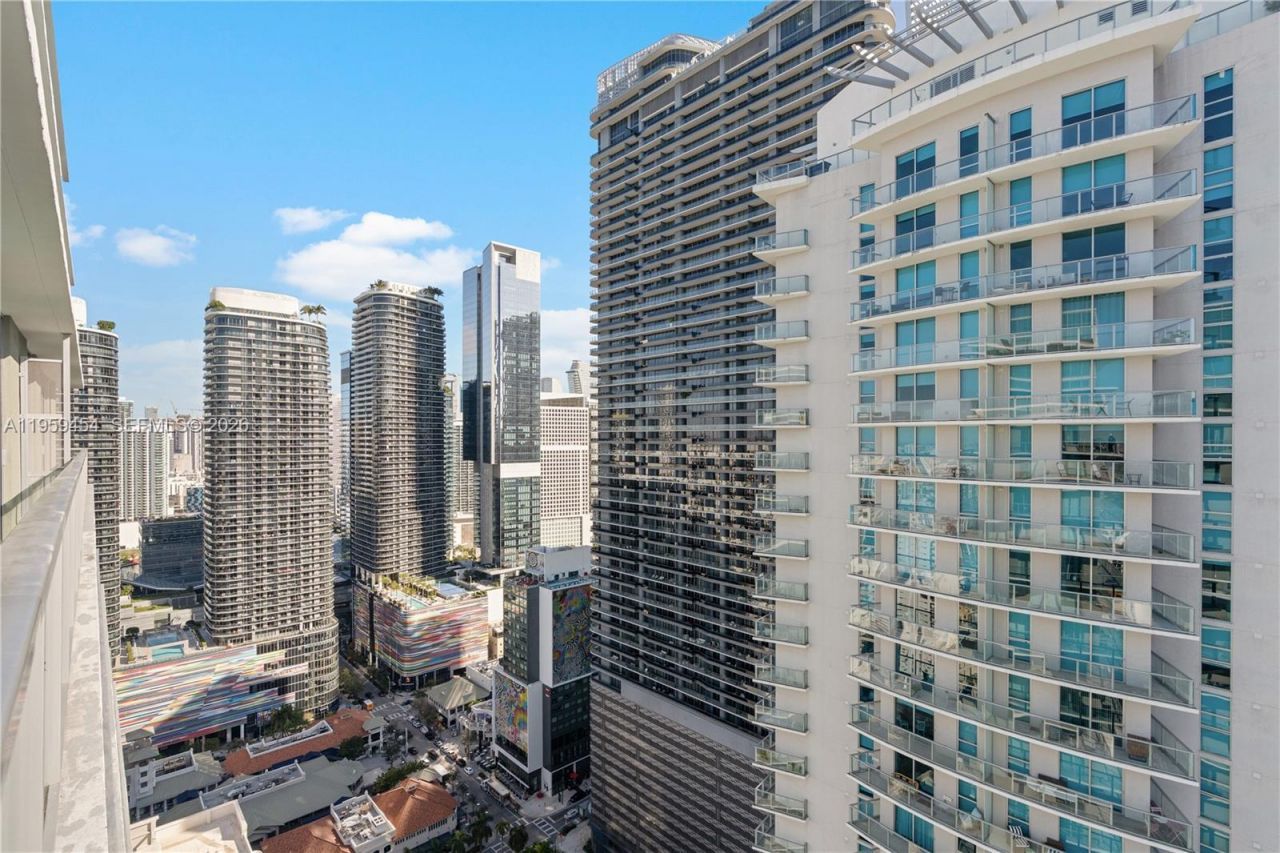 1111 SW 1st Ave, Unit UPH4019-, Miami, FL 33130 Photo