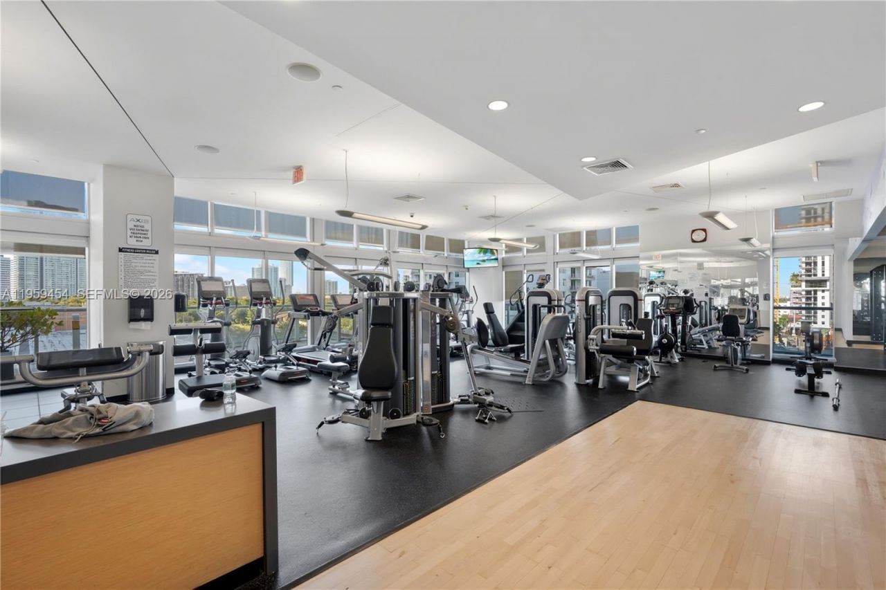 1111 SW 1st Ave, Unit UPH4019-, Miami, FL 33130 Photo