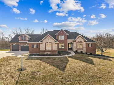 8428 Erickson Court, Waynesville, OH 45068
