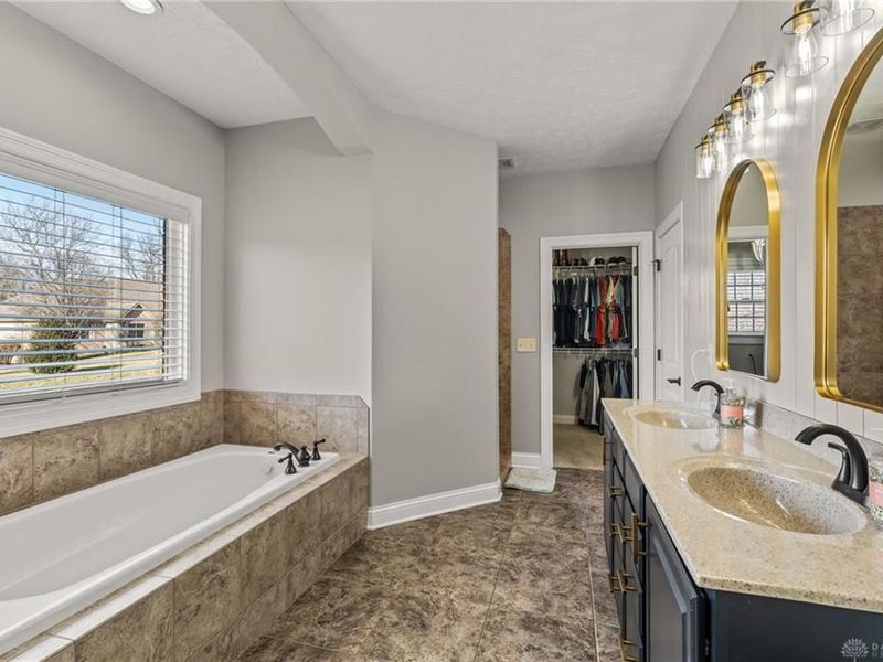 8428 Erickson Court, Waynesville, OH 45068 Photo 25