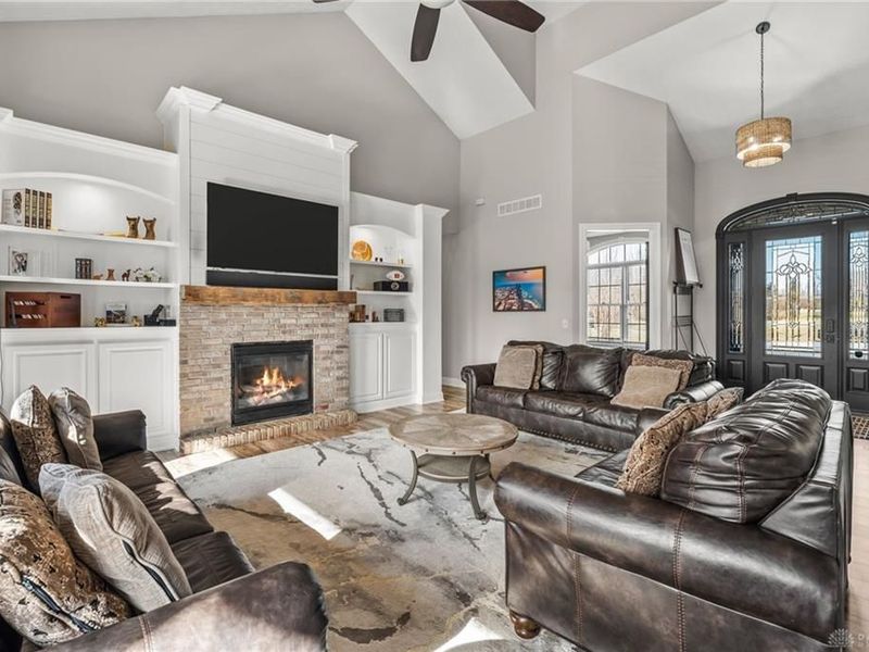 8428 Erickson Court, Waynesville, OH 45068 Photo 7