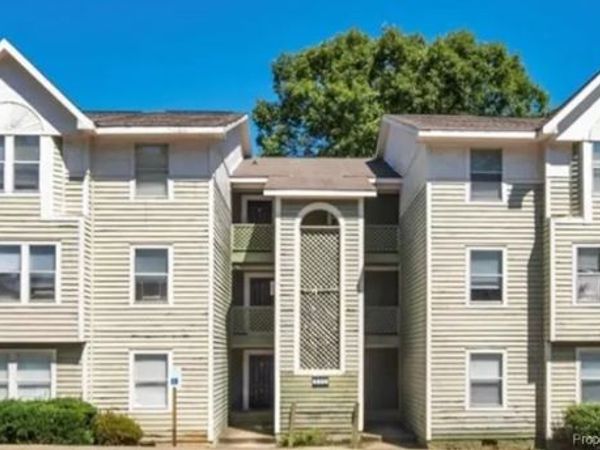 6800 Willowbrook Drive, Unit 9, Fayetteville, NC 28314