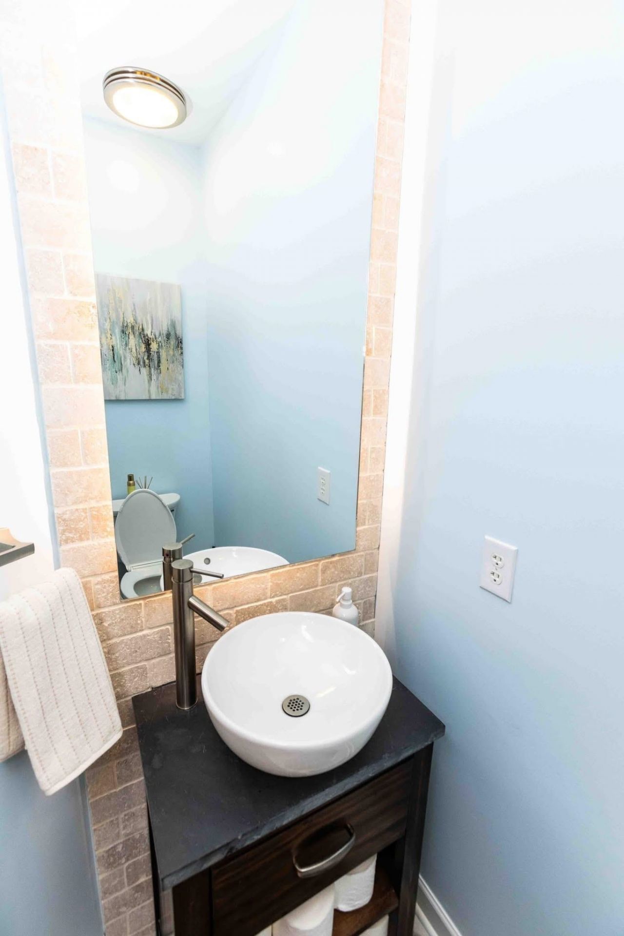 3560 Alexandria Ave. Photo 8