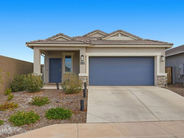 10281 S Corona Drive, Apache Junction, AZ 85120