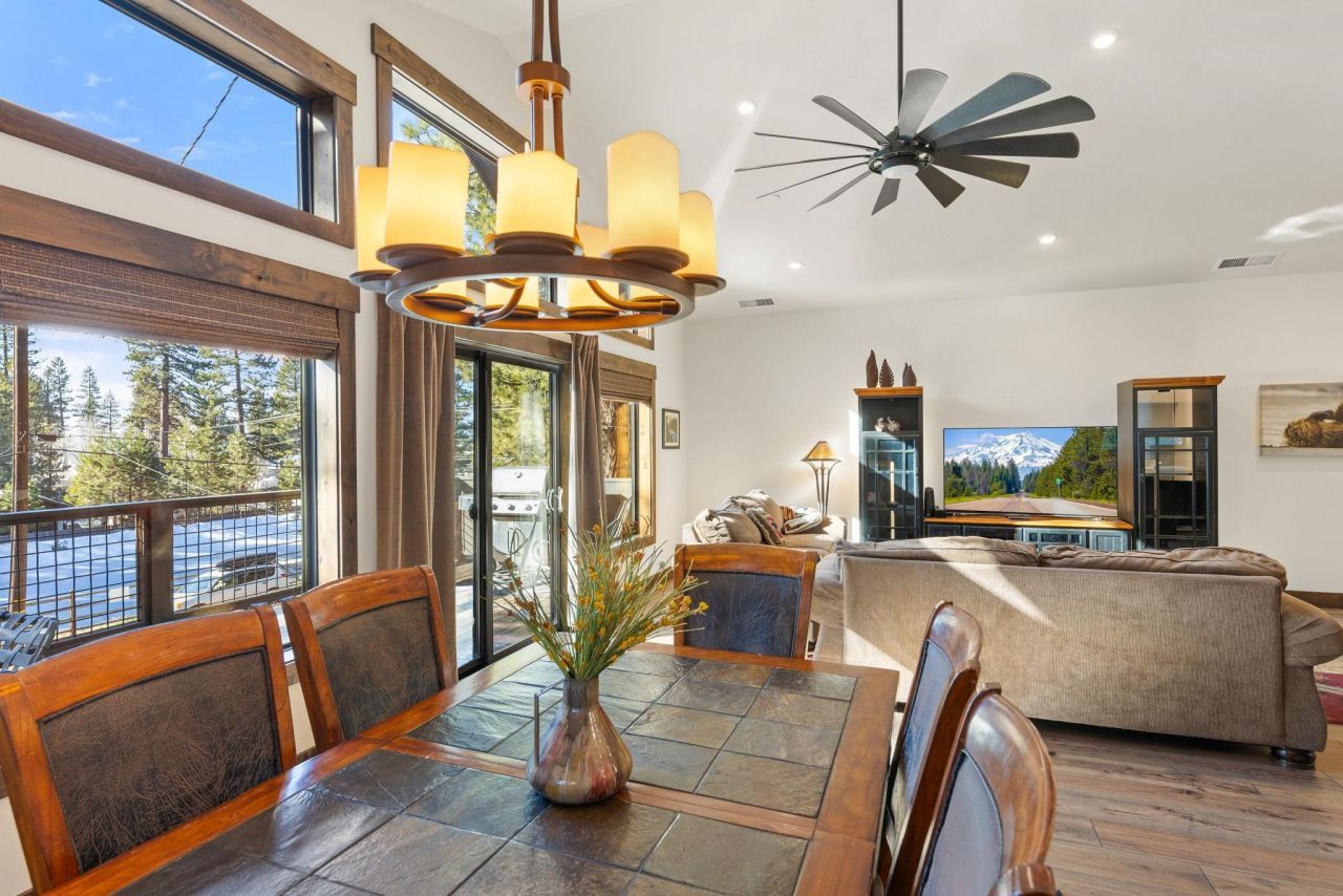 8627 Trout Avenue, Kings Beach, CA 96143 Photo