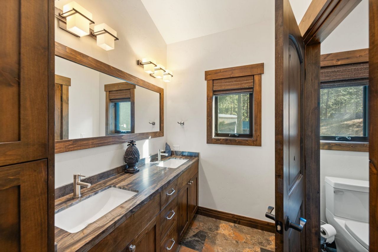 8627 Trout Avenue, Kings Beach, CA 96143 Photo