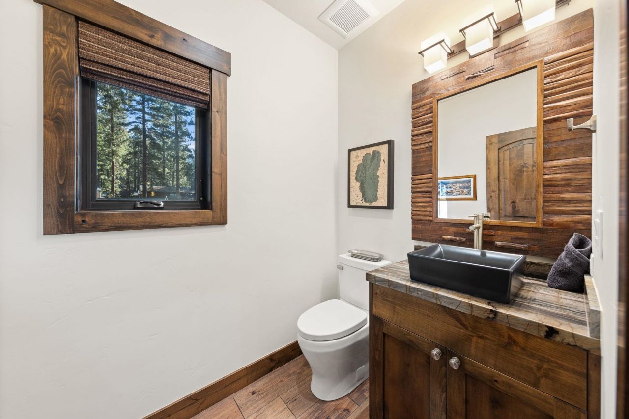 8627 Trout Avenue, Kings Beach, CA 96143 Photo