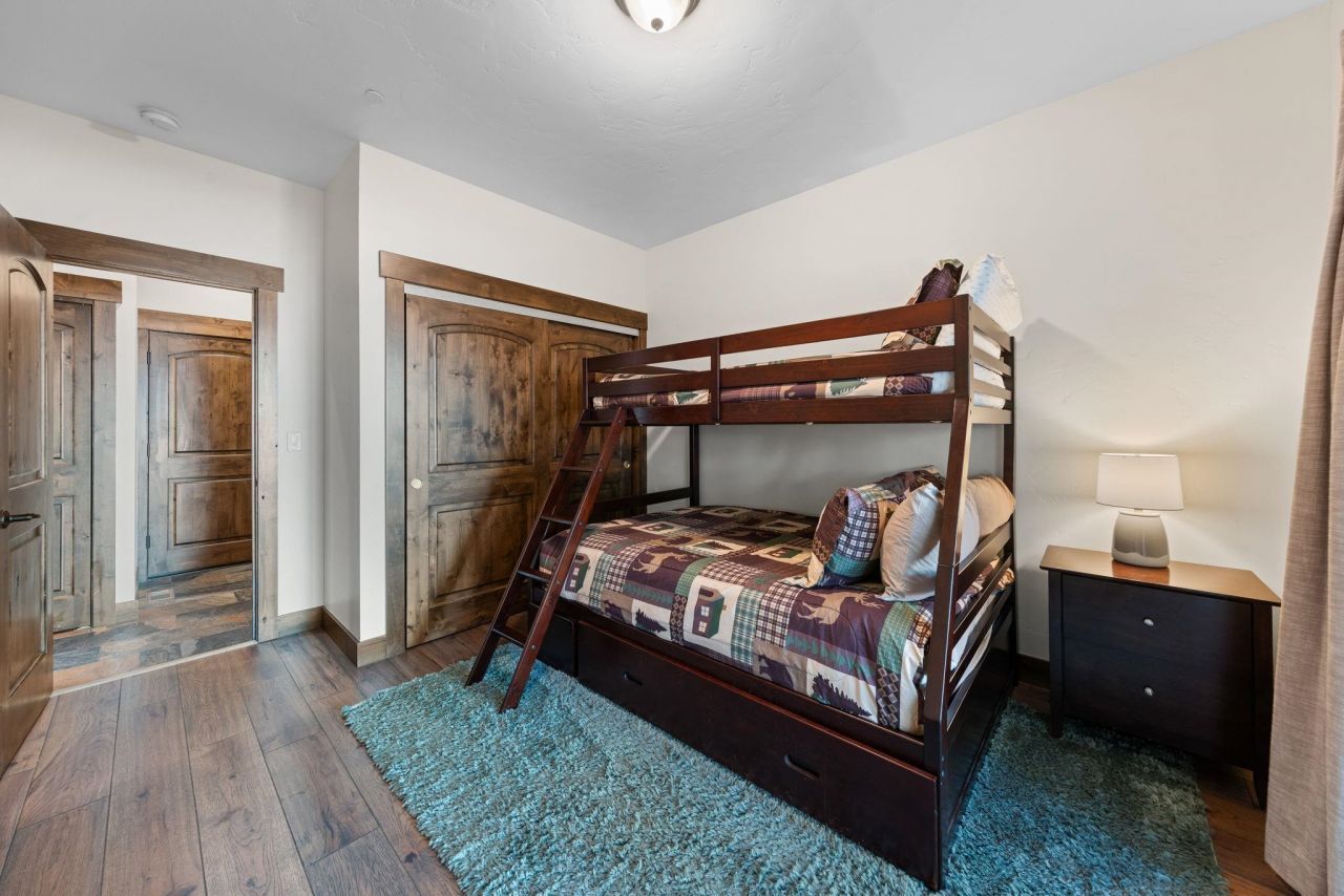 8627 Trout Avenue, Kings Beach, CA 96143 Photo