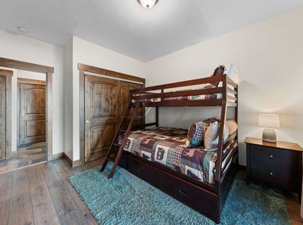 8627 Trout Avenue, Kings Beach, CA 96143 Photo