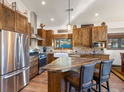 8627 Trout Avenue, Kings Beach, CA 96143 Photo