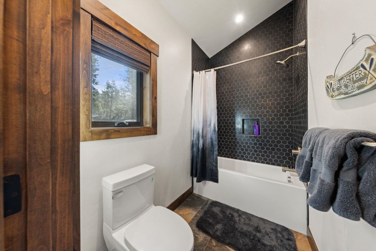 8627 Trout Avenue, Kings Beach, CA 96143 Photo