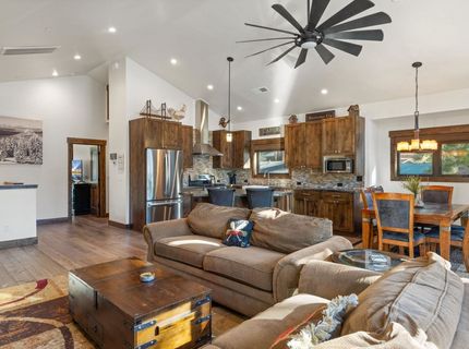 8627 Trout Avenue, Kings Beach, CA 96143 Photo