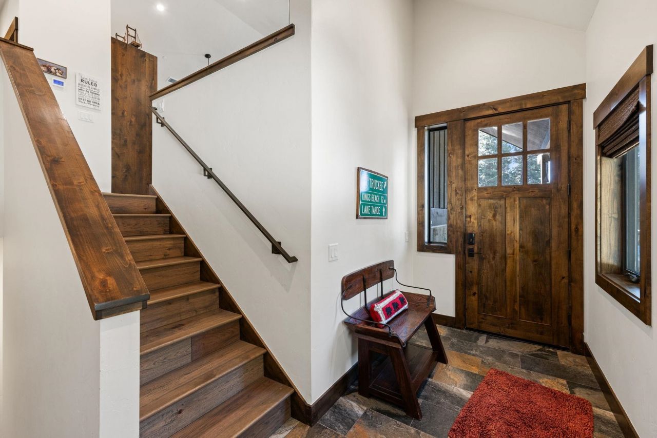 8627 Trout Avenue, Kings Beach, CA 96143 Photo