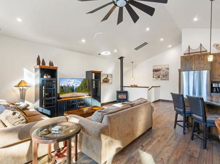 8627 Trout Avenue, Kings Beach, CA 96143 Photo