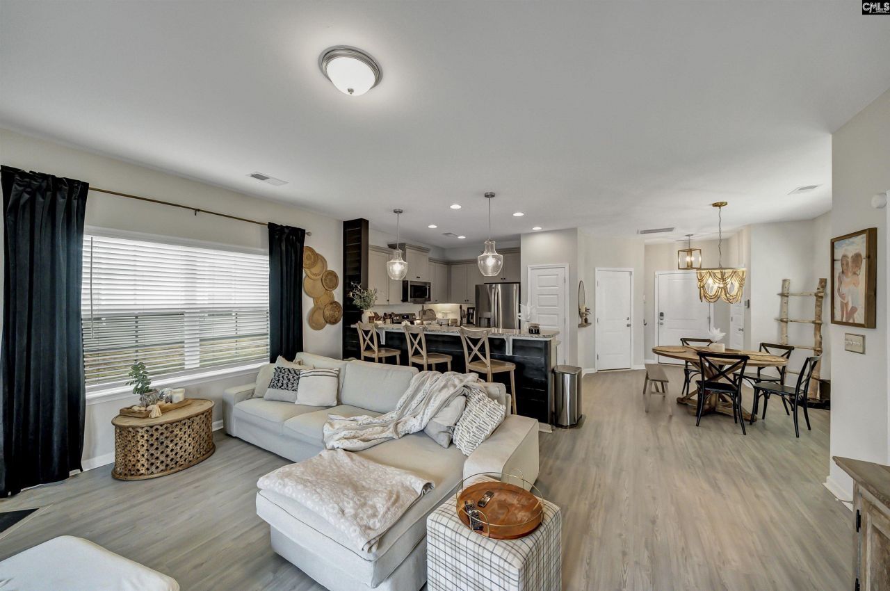 1220 Independence Drive Photo 9