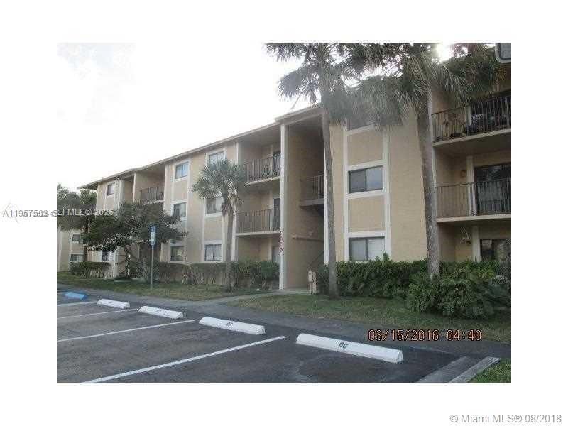 300 W Palm Cir W, Unit 307, Pembroke Pines, FL 33025 Photo