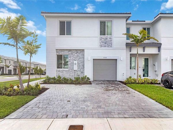 760 SE 13th Ct, Homestead, FL 33034
