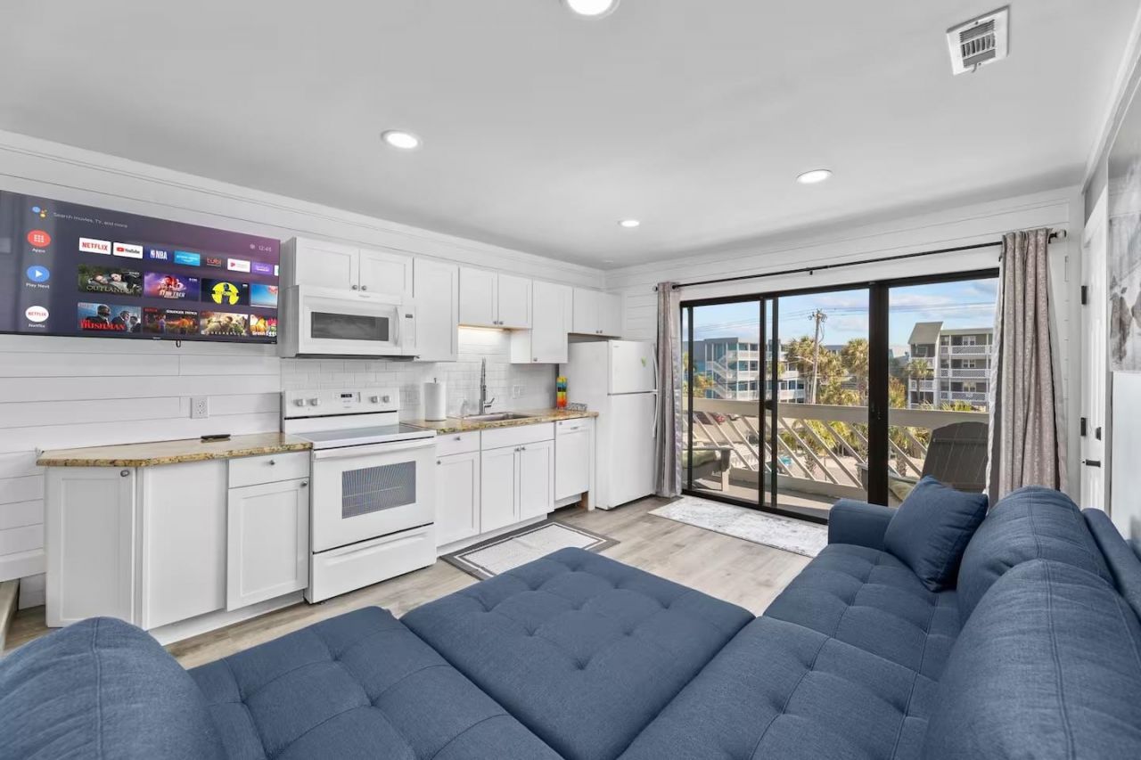 627 N Waccamaw Dr. Photo 11