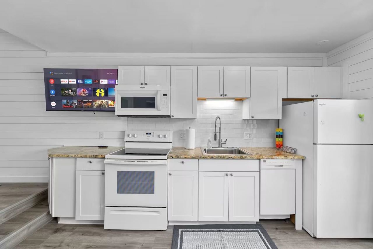 627 N Waccamaw Dr. Photo 13