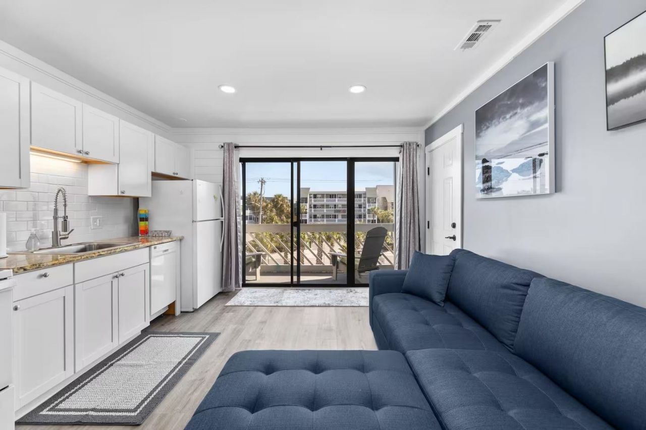 627 N Waccamaw Dr. Photo 9