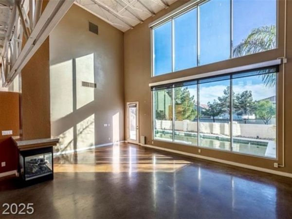 5084 Thunder River Circle, Las Vegas, NV 89148