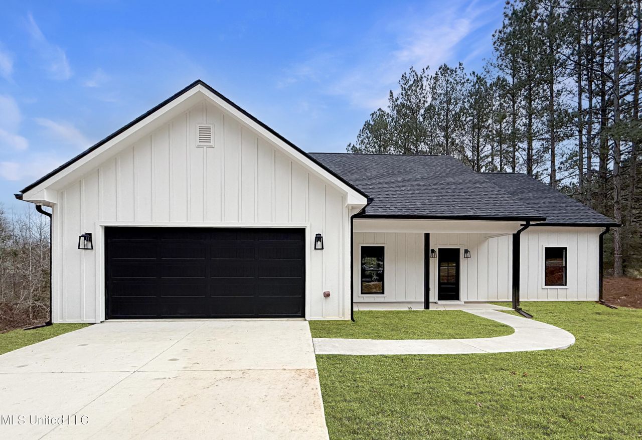 1021 Great Point Road, McComb, MS 39648 Main Photo