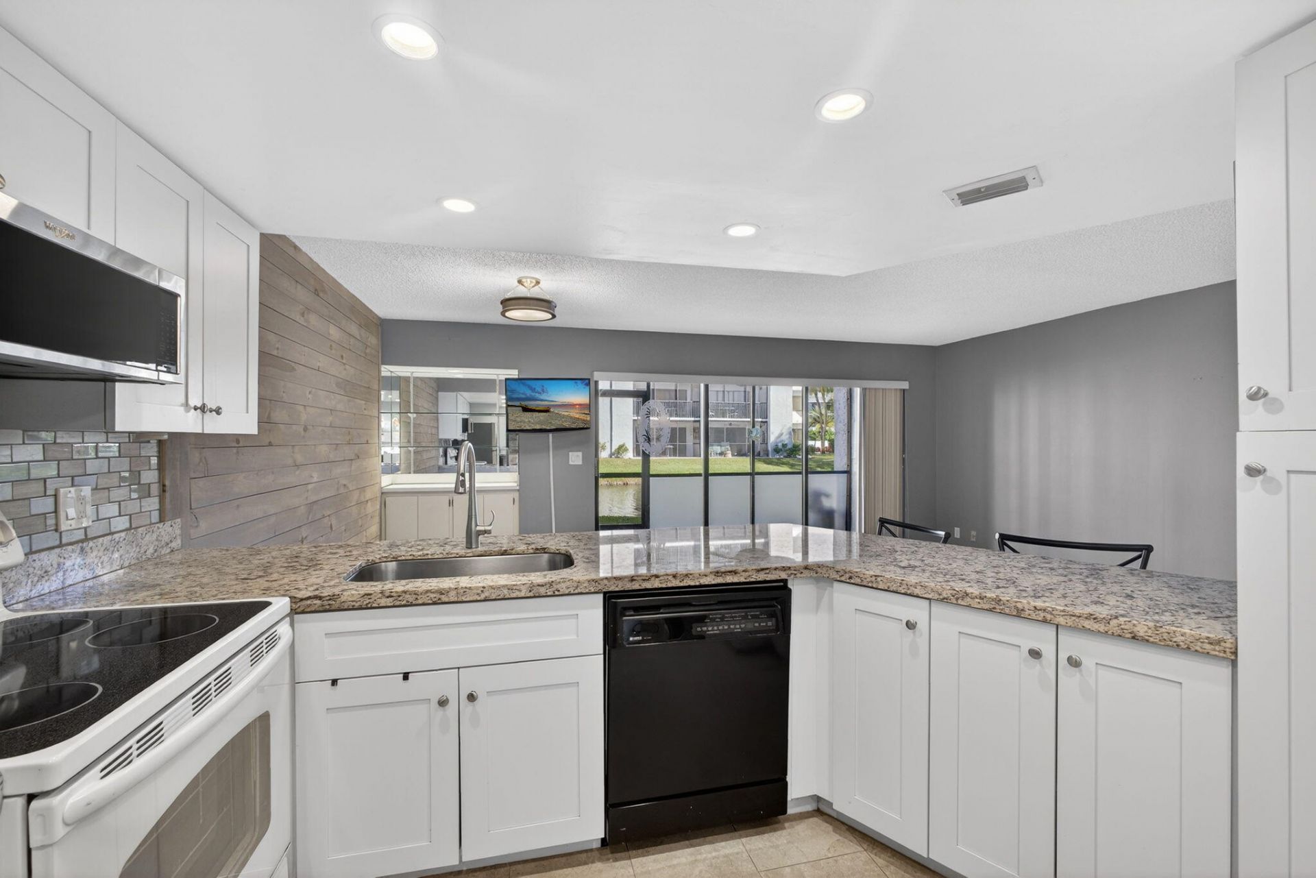 1605 S Us Highway 1, Unit D105, Jupiter, FL 33477 Photo