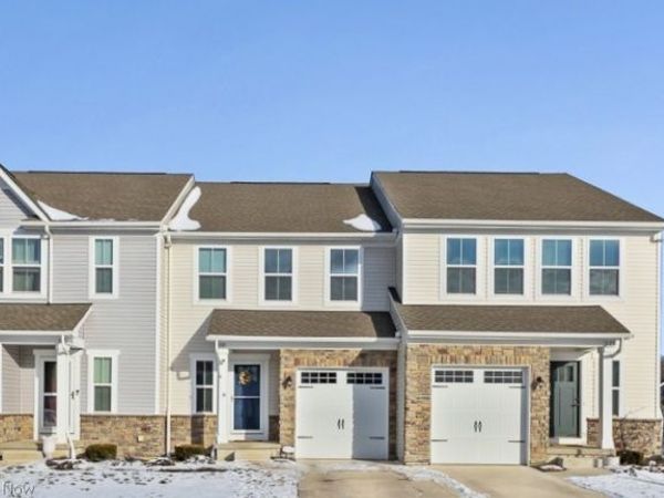 1121 Meadow Run, Copley, OH 44321