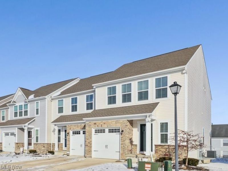 1121 Meadow Run, Copley, OH 44321 Photo 2