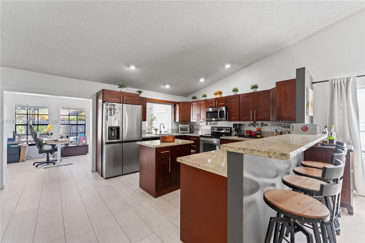 2915 NW 95th Ave, Coral Springs, FL 33065 Photo