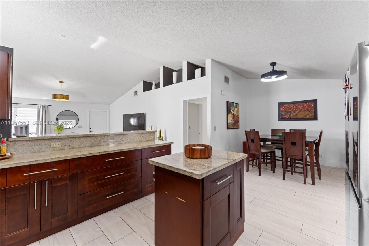 2915 NW 95th Ave, Coral Springs, FL 33065 Photo