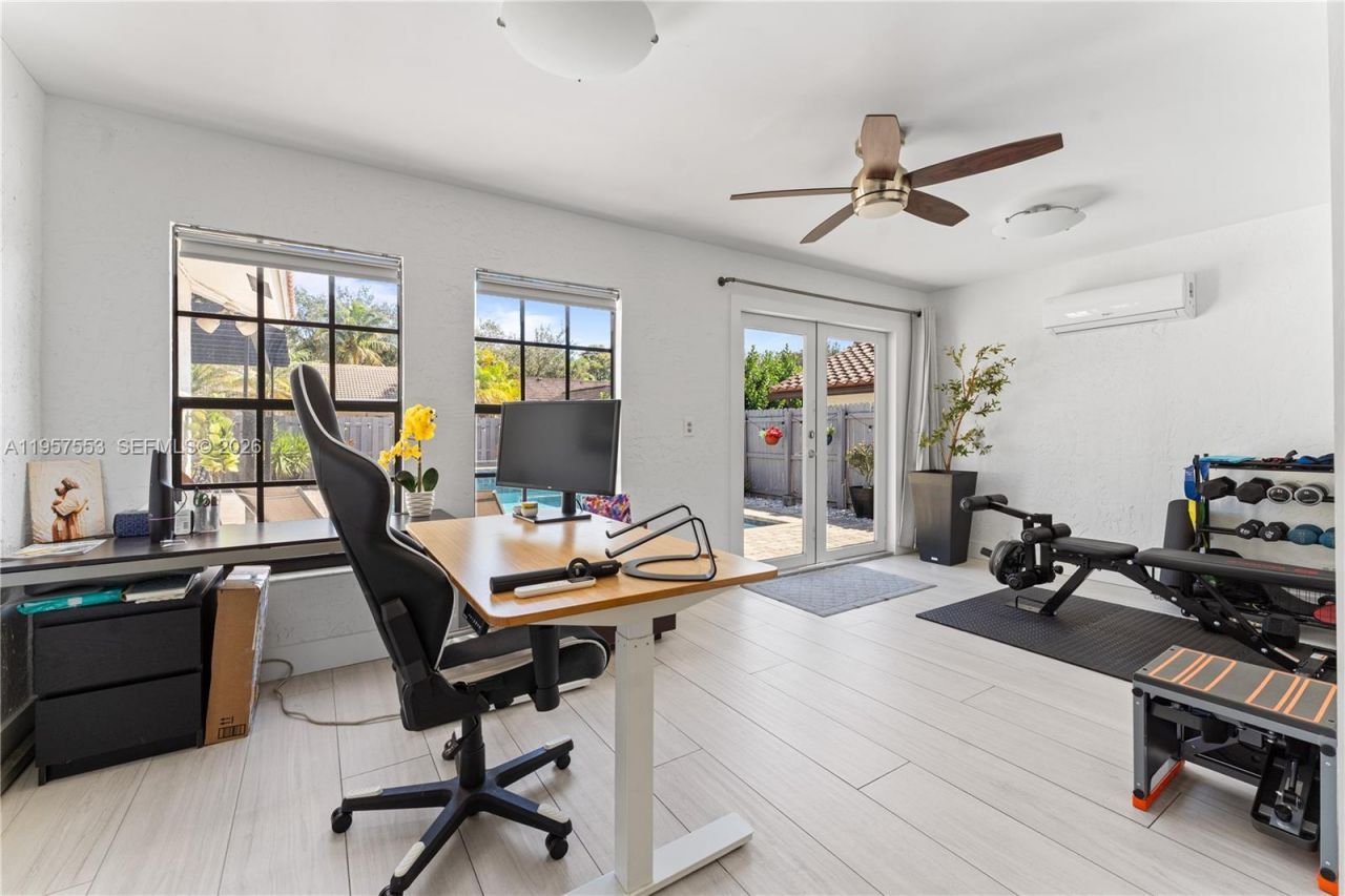 2915 NW 95th Ave, Coral Springs, FL 33065 Photo